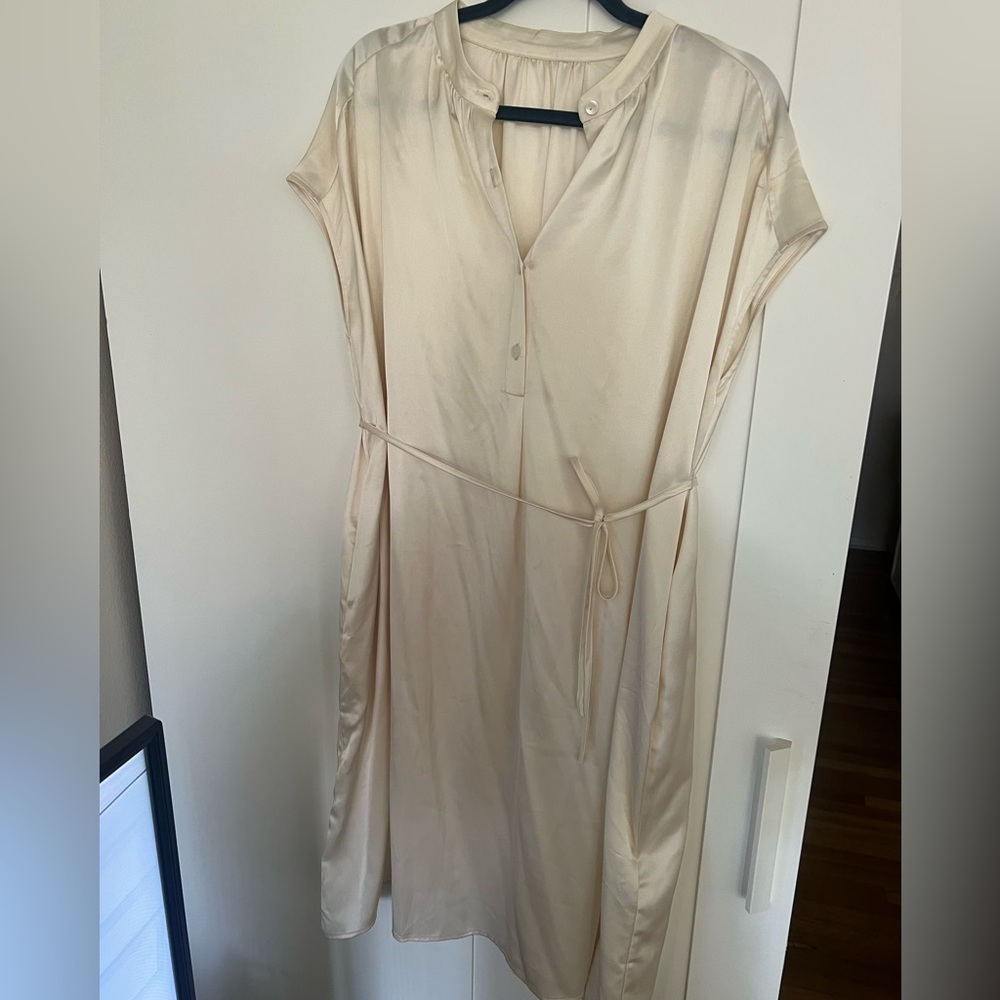 Elegant Cream Women's Dress